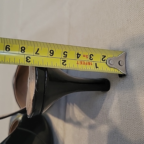 GEOX Patent Leather Slingback 2.5" mid-heels in black - Picture 7 of 9